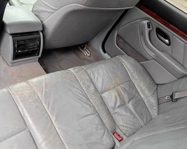 Синий БМВ 5 Серия, объемом двигателя 2.5 л и пробегом 45 тыс. км за 4500 $, фото 7 на Automoto.ua