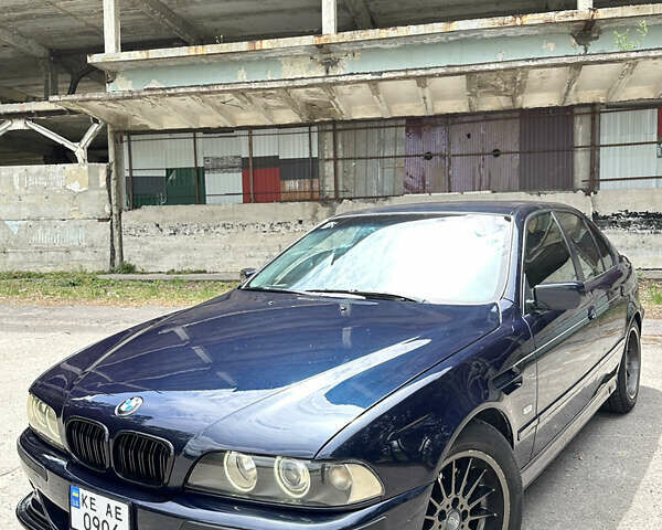 Синий БМВ 5 Серия, объемом двигателя 3.5 л и пробегом 299 тыс. км за 4700 $, фото 4 на Automoto.ua