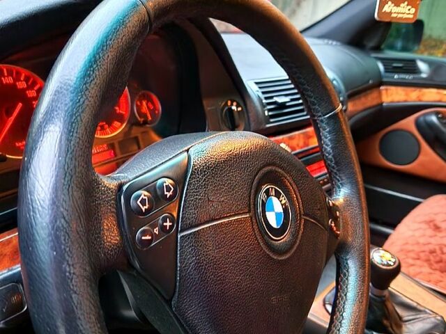 Синий БМВ 5 Серия, объемом двигателя 2.5 л и пробегом 400 тыс. км за 3500 $, фото 6 на Automoto.ua