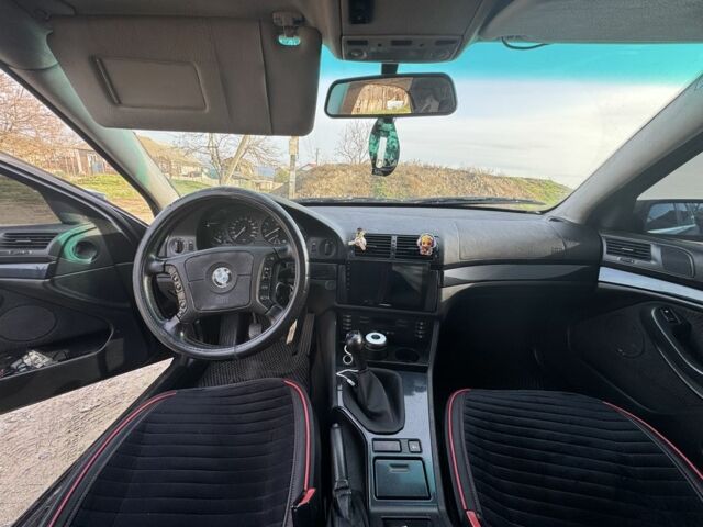 Синий БМВ 5 Серия, объемом двигателя 2 л и пробегом 420 тыс. км за 3500 $, фото 6 на Automoto.ua