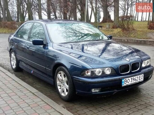 Синий БМВ 5 Серия, объемом двигателя 2.5 л и пробегом 353 тыс. км за 3500 $, фото 1 на Automoto.ua