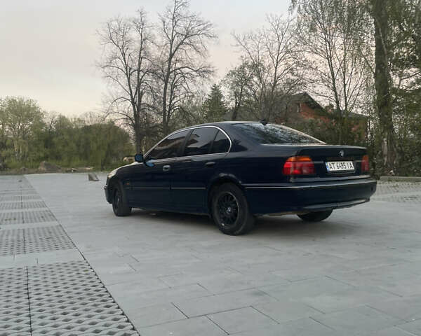 Синий БМВ 5 Серия, объемом двигателя 2 л и пробегом 254 тыс. км за 3990 $, фото 3 на Automoto.ua