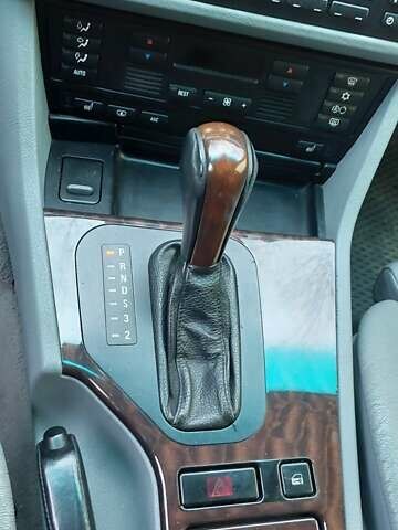 Синий БМВ 5 Серия, объемом двигателя 2.5 л и пробегом 200 тыс. км за 4999 $, фото 8 на Automoto.ua