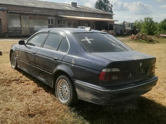 Синій БМВ 5 Серія, об'ємом двигуна 3 л та пробігом 1000 тис. км за 1550 $, фото 3 на Automoto.ua