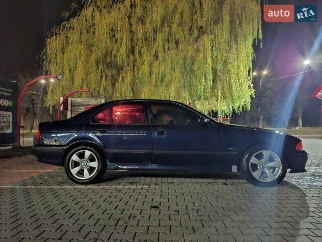 Синий БМВ 5 Серия, объемом двигателя 1.99 л и пробегом 297 тыс. км за 3700 $, фото 2 на Automoto.ua