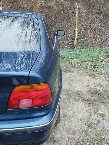 Синий БМВ 5 Серия, объемом двигателя 2.5 л и пробегом 200 тыс. км за 4999 $, фото 19 на Automoto.ua