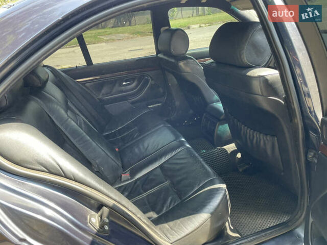 Синий БМВ 5 Серия, объемом двигателя 2.93 л и пробегом 454 тыс. км за 5450 $, фото 30 на Automoto.ua