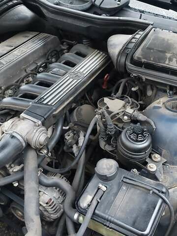 Синий БМВ 5 Серия, объемом двигателя 2.5 л и пробегом 200 тыс. км за 4999 $, фото 3 на Automoto.ua