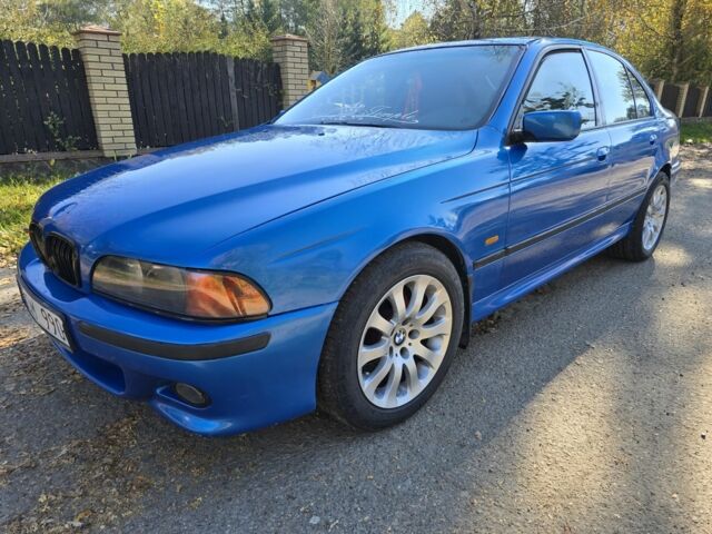 Синій БМВ 5 Серія, об'ємом двигуна 3 л та пробігом 380 тис. км за 2800 $, фото 3 на Automoto.ua