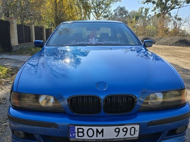 Синій БМВ 5 Серія, об'ємом двигуна 3 л та пробігом 380 тис. км за 2800 $, фото 1 на Automoto.ua