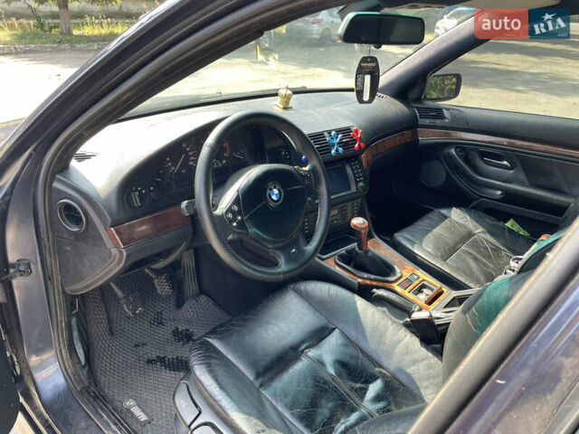 Синий БМВ 5 Серия, объемом двигателя 2.93 л и пробегом 454 тыс. км за 5450 $, фото 29 на Automoto.ua