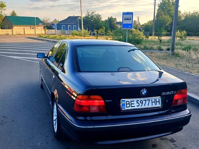 Синій БМВ 5 Серія, об'ємом двигуна 2 л та пробігом 437 тис. км за 3500 $, фото 4 на Automoto.ua