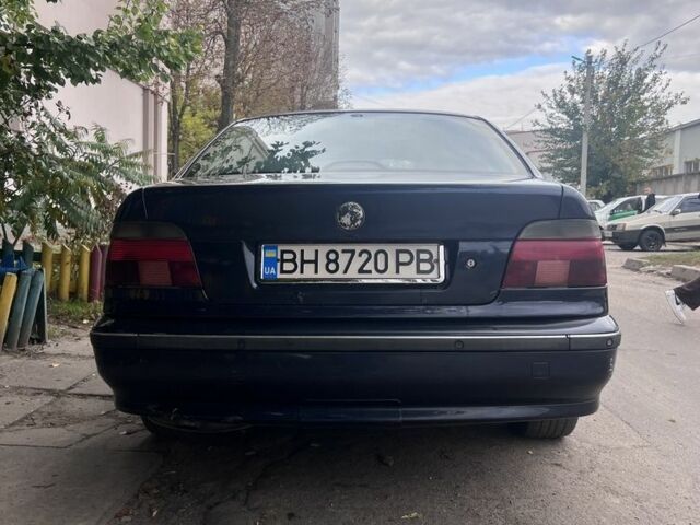 Синий БМВ 5 Серия, объемом двигателя 2.9 л и пробегом 326 тыс. км за 3700 $, фото 4 на Automoto.ua
