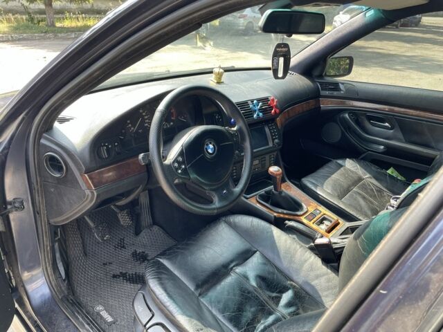 Синий БМВ 5 Серия, объемом двигателя 2.9 л и пробегом 454 тыс. км за 5450 $, фото 19 на Automoto.ua