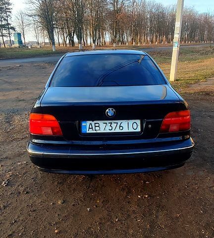 Синій БМВ 5 Серія, об'ємом двигуна 2 л та пробігом 250 тис. км за 3500 $, фото 3 на Automoto.ua