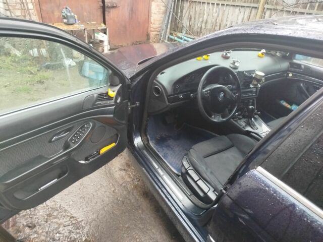 Синій БМВ 5 Серія, об'ємом двигуна 2 л та пробігом 420 тис. км за 1893 $, фото 3 на Automoto.ua