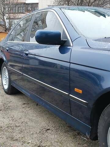 Синий БМВ 5 Серия, объемом двигателя 2.5 л и пробегом 200 тыс. км за 4999 $, фото 20 на Automoto.ua