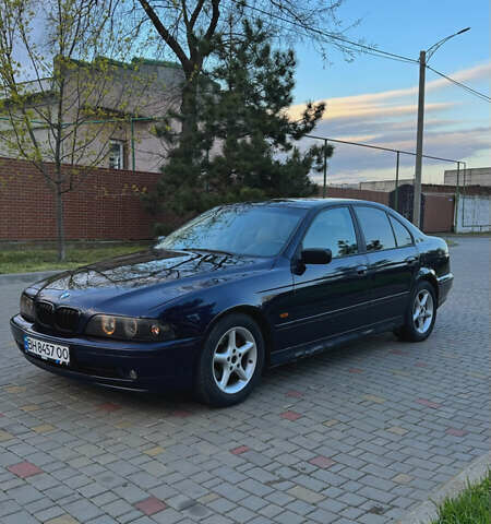 Синій БМВ 5 Серія, об'ємом двигуна 3 л та пробігом 400 тис. км за 4400 $, фото 2 на Automoto.ua