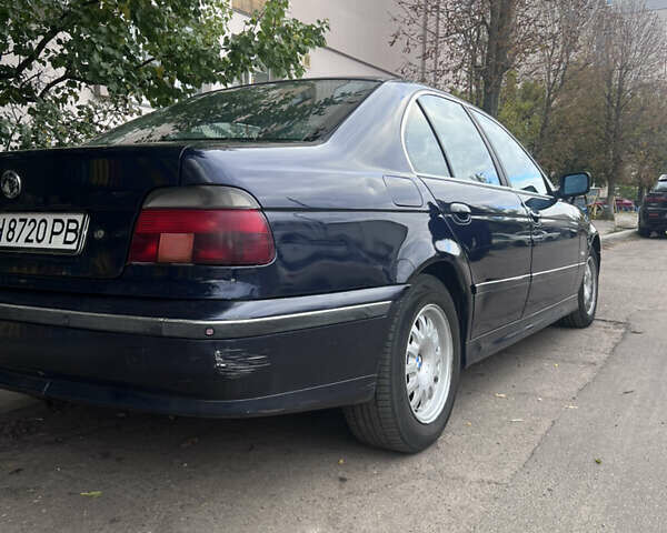 Синий БМВ 5 Серия, объемом двигателя 2.93 л и пробегом 325 тыс. км за 3700 $, фото 3 на Automoto.ua