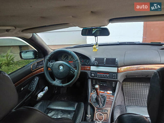 Синий БМВ 5 Серия, объемом двигателя 2.5 л и пробегом 370 тыс. км за 4850 $, фото 16 на Automoto.ua