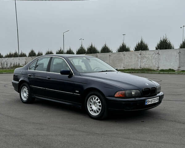 Синій БМВ 5 Серія, об'ємом двигуна 3 л та пробігом 350 тис. км за 4100 $, фото 7 на Automoto.ua