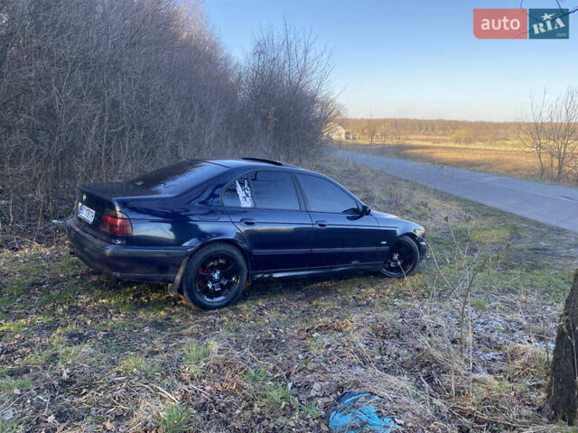 Синій БМВ 5 Серія, об'ємом двигуна 2.5 л та пробігом 260 тис. км за 3600 $, фото 2 на Automoto.ua