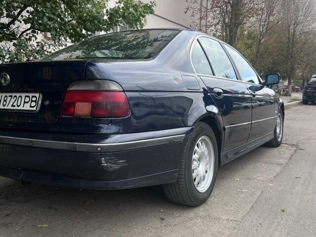 Синий БМВ 5 Серия, объемом двигателя 2.9 л и пробегом 326 тыс. км за 3700 $, фото 3 на Automoto.ua