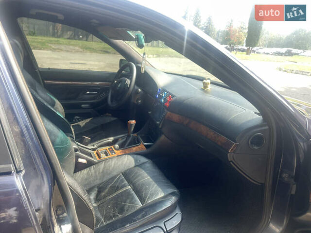 Синий БМВ 5 Серия, объемом двигателя 2.93 л и пробегом 454 тыс. км за 5450 $, фото 28 на Automoto.ua