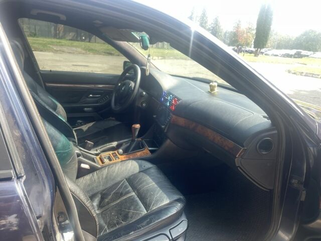 Синий БМВ 5 Серия, объемом двигателя 2.9 л и пробегом 454 тыс. км за 5450 $, фото 20 на Automoto.ua