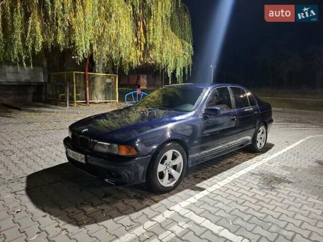Синий БМВ 5 Серия, объемом двигателя 1.99 л и пробегом 297 тыс. км за 3700 $, фото 1 на Automoto.ua