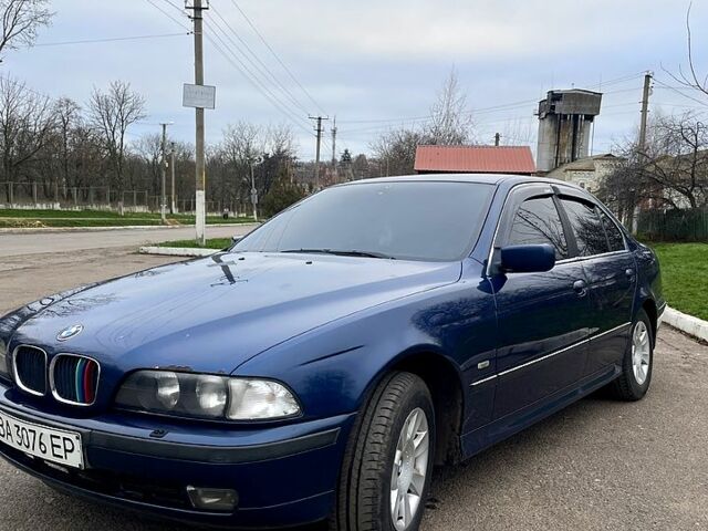 Синій БМВ 5 Серія, об'ємом двигуна 2 л та пробігом 360 тис. км за 4300 $, фото 1 на Automoto.ua