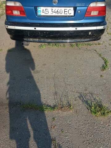 Синій БМВ 5 Серія, об'ємом двигуна 3 л та пробігом 236 тис. км за 2100 $, фото 3 на Automoto.ua