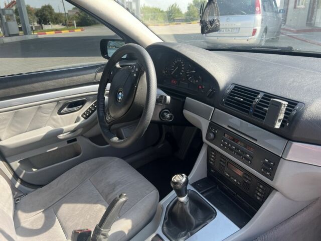 Синий БМВ 5 Серия, объемом двигателя 2 л и пробегом 320 тыс. км за 3800 $, фото 5 на Automoto.ua