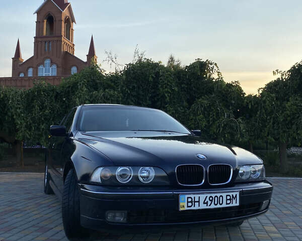 Синій БМВ 5 Серія, об'ємом двигуна 2 л та пробігом 270 тис. км за 5400 $, фото 1 на Automoto.ua