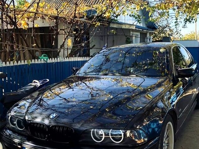 Синій БМВ 5 Серія, об'ємом двигуна 2.9 л та пробігом 400 тис. км за 3000 $, фото 1 на Automoto.ua