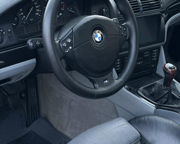 Синий БМВ 5 Серия, объемом двигателя 2.5 л и пробегом 381 тыс. км за 5700 $, фото 19 на Automoto.ua