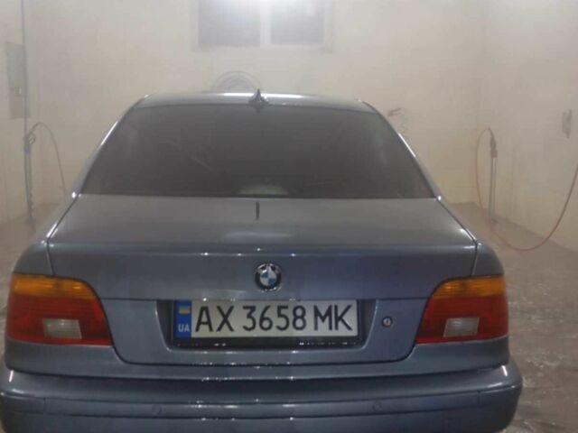 Синий БМВ 5 Серия, объемом двигателя 2.5 л и пробегом 350 тыс. км за 3400 $, фото 2 на Automoto.ua