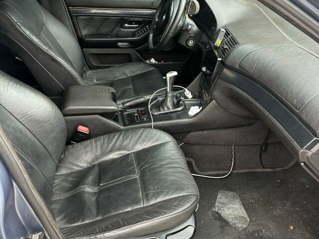 Синий БМВ 5 Серия, объемом двигателя 2.9 л и пробегом 485 тыс. км за 6700 $, фото 4 на Automoto.ua