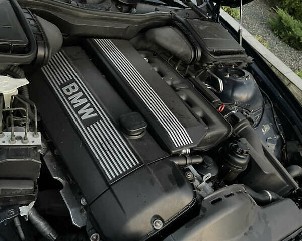 Синий БМВ 5 Серия, объемом двигателя 3 л и пробегом 400 тыс. км за 7800 $, фото 18 на Automoto.ua