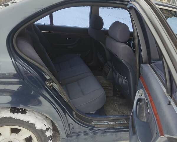 Синий БМВ 5 Серия, объемом двигателя 2.5 л и пробегом 440 тыс. км за 5500 $, фото 9 на Automoto.ua