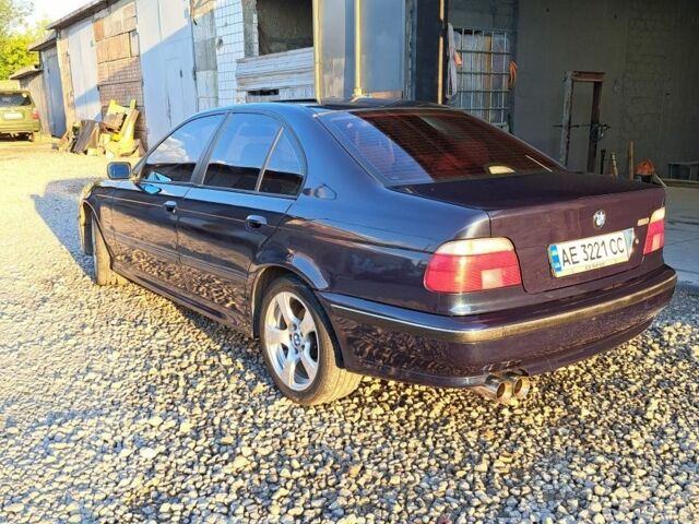 Синий БМВ 5 Серия, объемом двигателя 2.5 л и пробегом 380 тыс. км за 6000 $, фото 4 на Automoto.ua