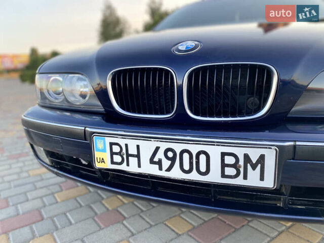 Синій БМВ 5 Серія, об'ємом двигуна 2 л та пробігом 270 тис. км за 5400 $, фото 3 на Automoto.ua