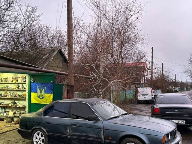 Синий БМВ 5 Серия, объемом двигателя 2 л и пробегом 20 тыс. км за 1100 $, фото 2 на Automoto.ua