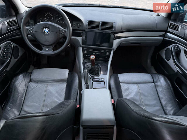 Синий БМВ 5 Серия, объемом двигателя 2.5 л и пробегом 381 тыс. км за 5700 $, фото 26 на Automoto.ua