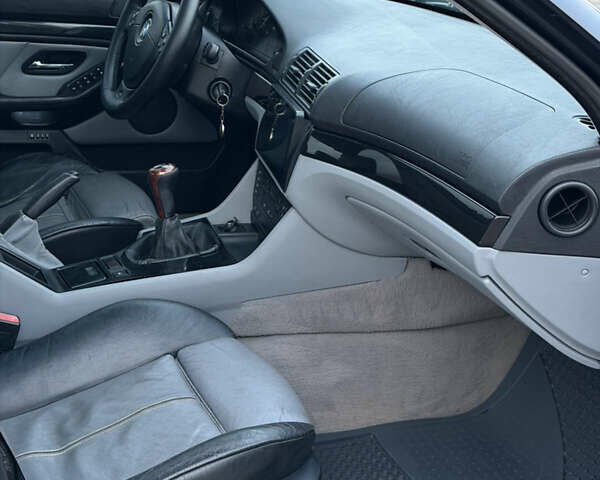 Синий БМВ 5 Серия, объемом двигателя 2.5 л и пробегом 381 тыс. км за 5700 $, фото 22 на Automoto.ua