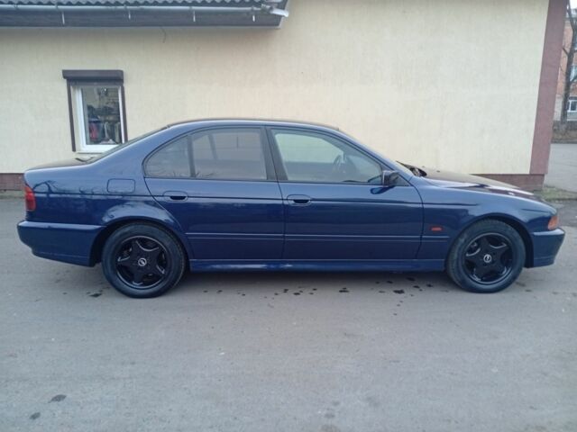 Синій БМВ 5 Серія, об'ємом двигуна 2 л та пробігом 380 тис. км за 3000 $, фото 6 на Automoto.ua