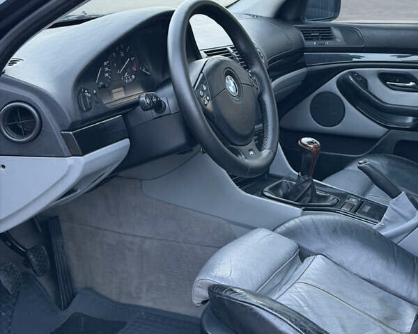 Синий БМВ 5 Серия, объемом двигателя 2.5 л и пробегом 381 тыс. км за 5700 $, фото 18 на Automoto.ua