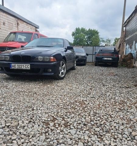 Синий БМВ 5 Серия, объемом двигателя 2.49 л и пробегом 394 тыс. км за 4900 $, фото 6 на Automoto.ua