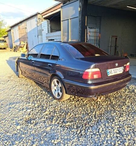 Синий БМВ 5 Серия, объемом двигателя 2.49 л и пробегом 394 тыс. км за 4900 $, фото 10 на Automoto.ua