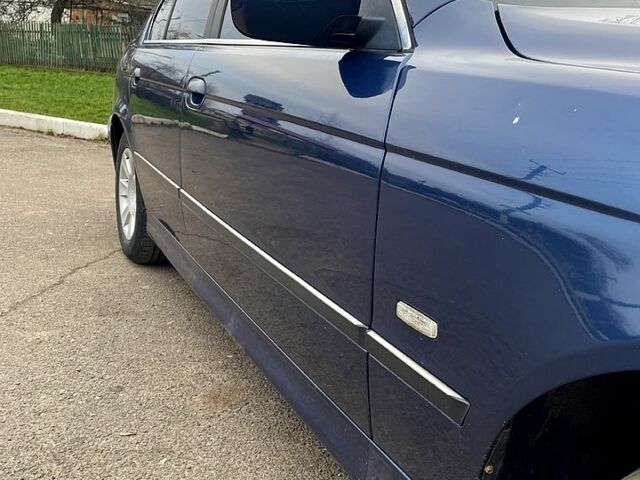 Синій БМВ 5 Серія, об'ємом двигуна 2 л та пробігом 360 тис. км за 4300 $, фото 3 на Automoto.ua